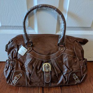 Brown zipper handbag with shoulder strap